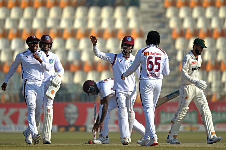 https://d.ibtimes.com/en/full/4578575/west-indies-players-celebrate-dismissal-pakistans-kashif-ali.jpg