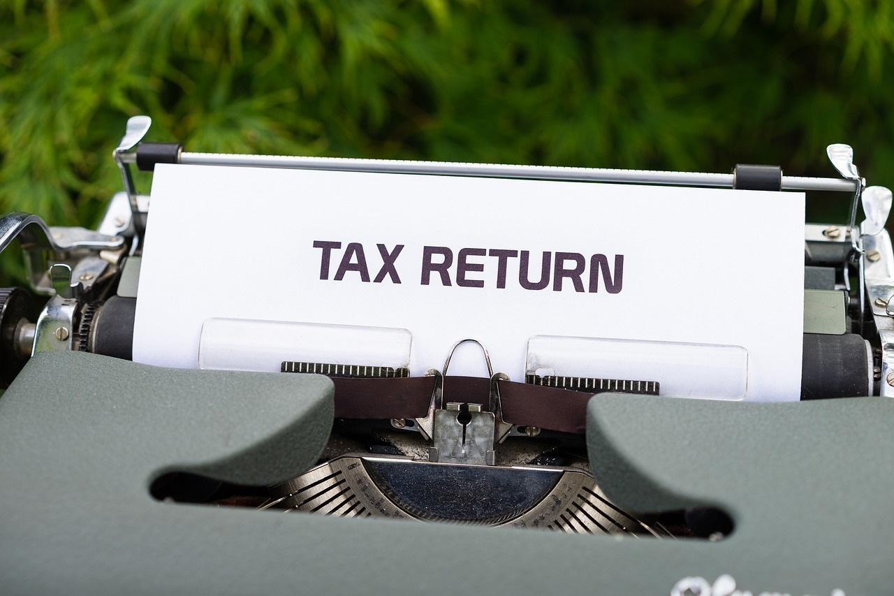 https://d.ibtimes.com/en/full/4578606/tax-return.jpg