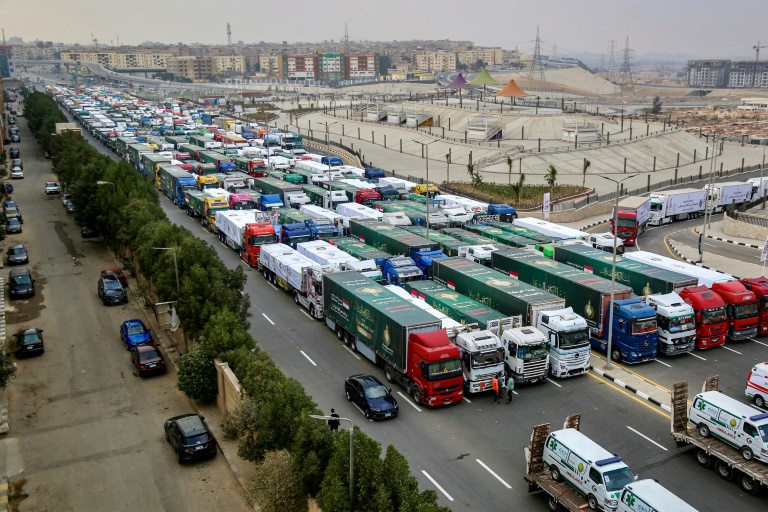 https://d.ibtimes.com/en/full/4579092/aid-convoy-destined-gaza-assembles-southern-outskirts-egyptian-capital-cairo.jpg