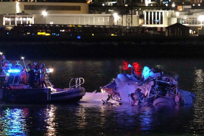 Aircraft Crash Over Potomac River, Reagan National Airport