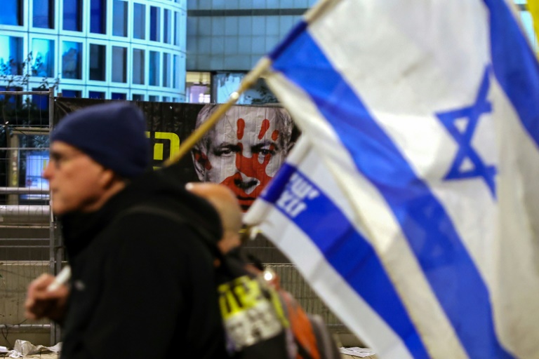 https://d.ibtimes.com/en/full/4580256/israeli-prime-minister-benjamin-netanyahu-has-face-months-demonstrations-demanding-release-all.jpg