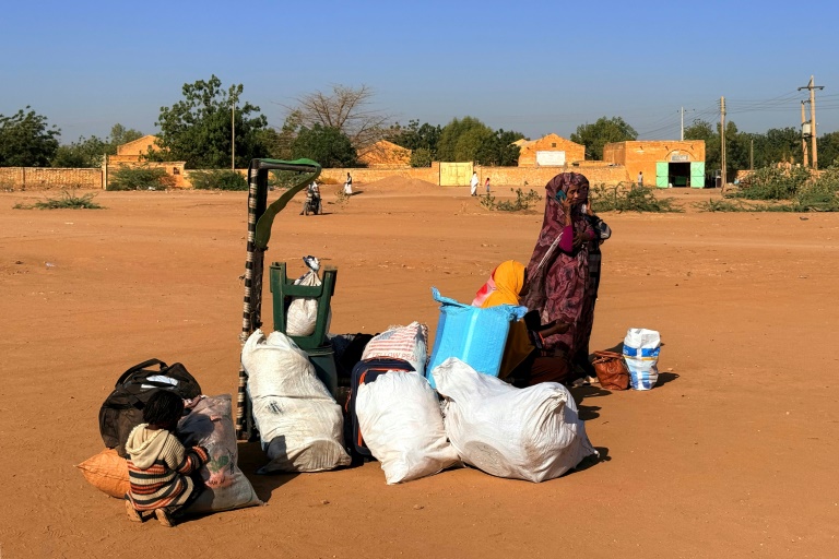 https://d.ibtimes.com/en/full/4582234/war-sudan-has-pushed-parts-country-famine-even-before-cuts-us-aid.jpg