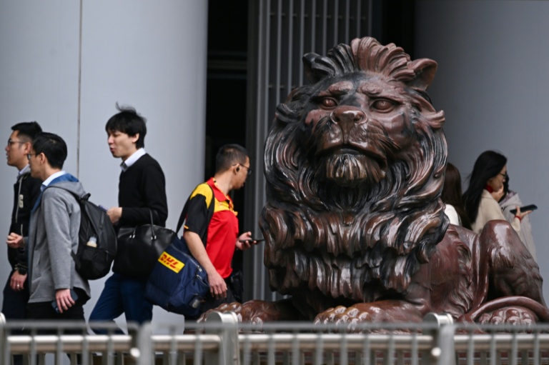 https://d.ibtimes.com/en/full/4583471/hsbcs-share-price-has-risen-11-year-high-hong-kong.jpg