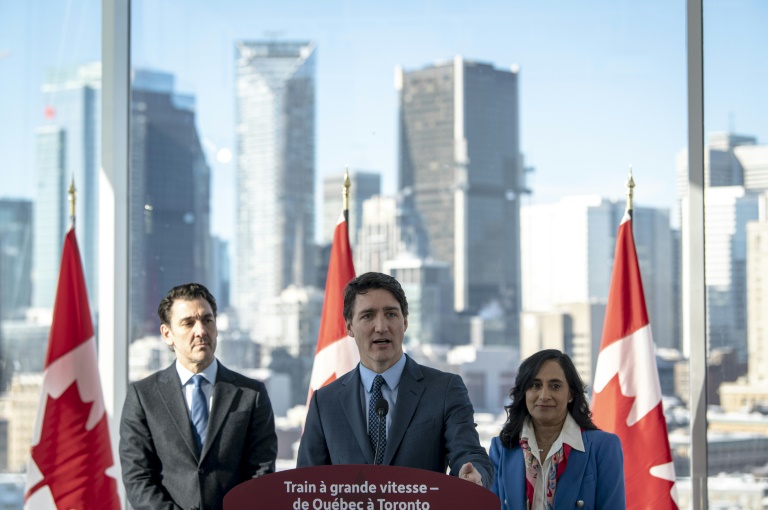 https://d.ibtimes.com/en/full/4583562/prime-minister-justin-trudeau-says-canadas-debut-high-speed-rail-line-will-big-bold-national.jpg