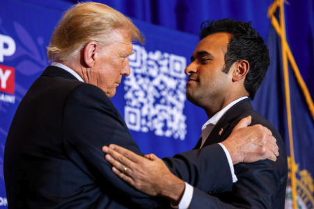 https://d.ibtimes.com/en/full/4584830/vivek-ramaswamy-backed-trumps-complete-total-endorsement-launches.png