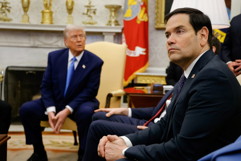 https://d.ibtimes.com/en/full/4585879/us-secretary-state-marco-rubio-looks-us-president-donald-trump-meets-french-president-emmanuel.jpg