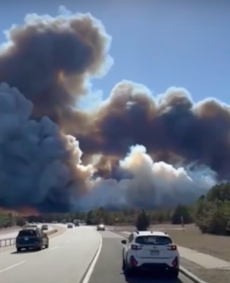 https://d.ibtimes.com/en/full/4585885/long-island-fires.png