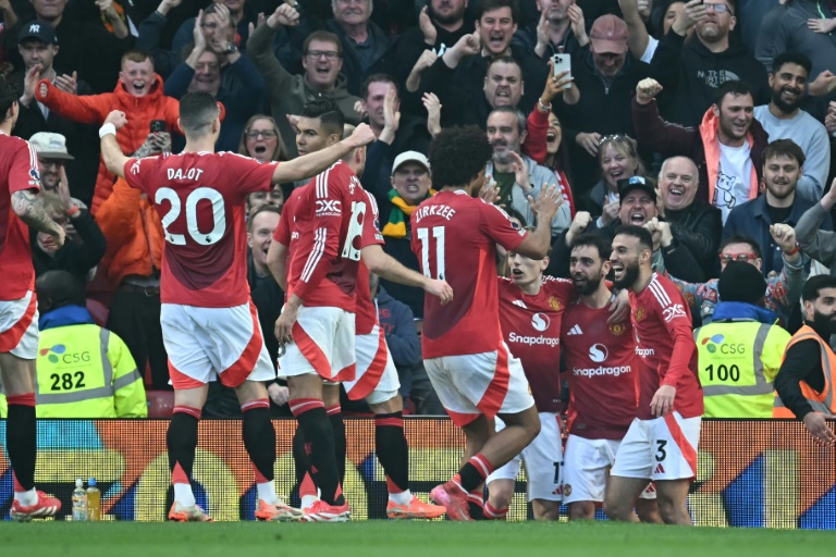 https://d.ibtimes.com/en/full/4585915/manchester-uniteds-bruno-fernandes-2r-celebrates-after-scoring-against-arsenal.jpg