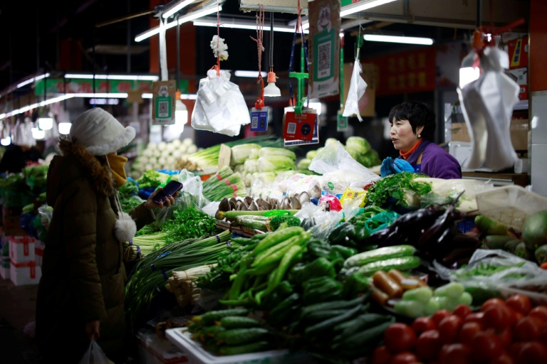 https://d.ibtimes.com/en/full/4585978/sharp-drop-consumer-prices-last-month-has-added-worries-about-chinas-economy.jpg