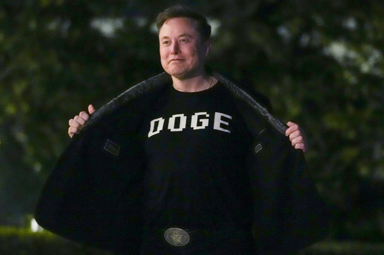 https://d.ibtimes.com/en/full/4586318/billionaire-elon-musk-has-boasted-putting-vast-us-aid-agency-through-woodchipper.jpg