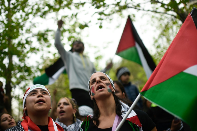 https://d.ibtimes.com/en/full/4586474/pro-palestine-protests.jpg