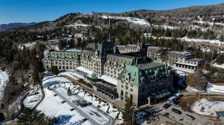 https://d.ibtimes.com/en/full/4586652/aerial-view-fairmont-le-manoir-richelieu-charlevoix-canada-venue-g7-foreign-ministers.jpg