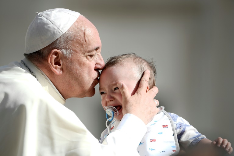 https://d.ibtimes.com/en/full/4586681/former-archbishop-buenos-aires-more-home-his-flock-cardinals-roman-curia.jpg