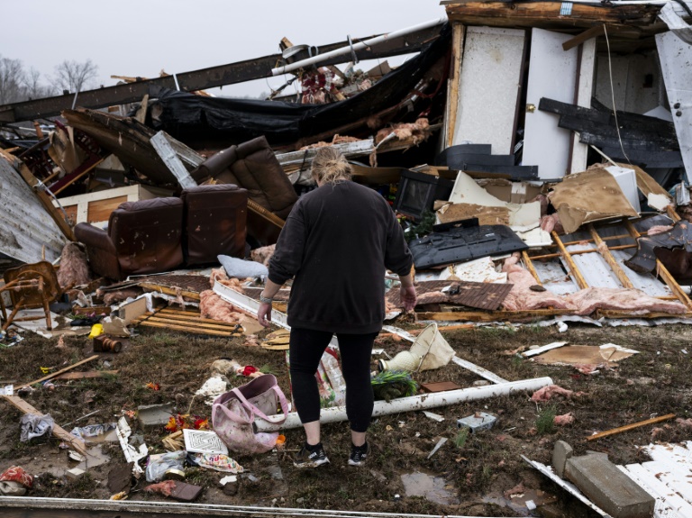 https://d.ibtimes.com/en/full/4587193/violent-storms-destroyed-homes-including-here-missouri.jpg