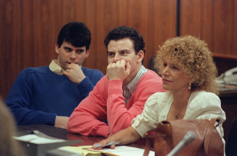https://d.ibtimes.com/en/full/4600649/erik-menendez-c-his-brother-lyle-have-been-resentenced-1989-murders-their-parents-term-that.jpg