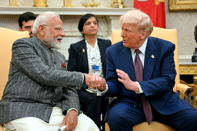 https://d.ibtimes.com/en/full/4601409/donald-trumps-claim-have-helped-end-fighting-between-arch-rivals-india-pakistan-has-driven.jpg