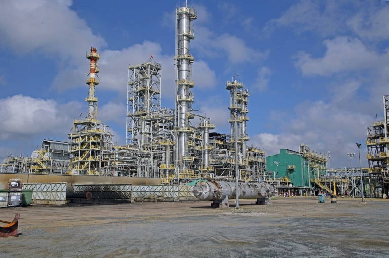 https://d.ibtimes.com/en/full/4602585/suriname-expects-rake-about-10-billion-huge-offshore-oil-find.jpg