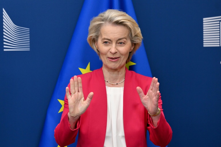 https://d.ibtimes.com/en/full/4602806/european-commission-president-von-der-leyen-said-had-good-call-trump-about-trade.jpg