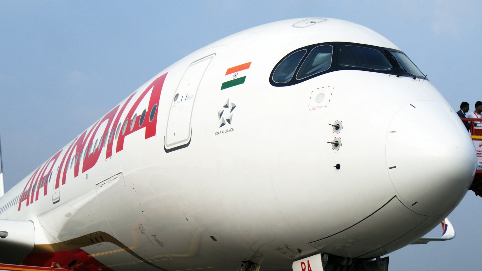 https://d.ibtimes.com/en/full/4604395/engine-failure-final-words-air-india-cockpit.jpg?w=1600&h=900&q=88&f=7427cd0f51f6848cdd2d04f037597c9b