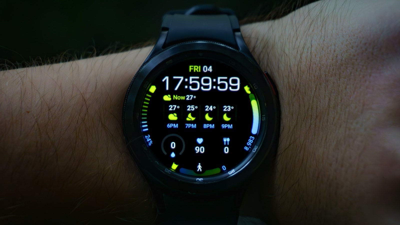 https://d.ibtimes.com/en/full/4604480/google-earthquake-detection-comes-wear-os-watches-life-saving-alerts.jpg?w=1600&h=900&q=88&f=b7dd4390e7578732e0bd3cfa10116805