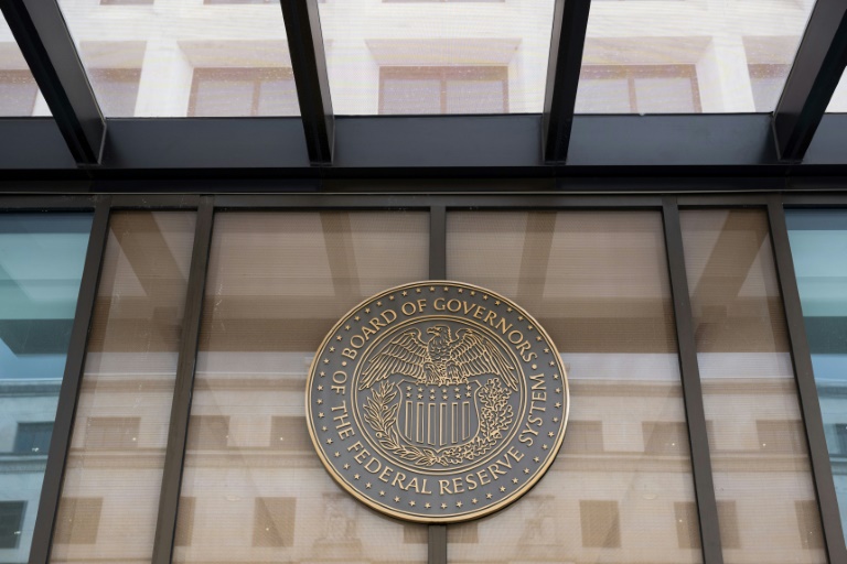 https://d.ibtimes.com/en/full/4605100/us-federal-reserve-widely-expected-keep-interest-rates-between-425-percent-450-percent-its.jpg