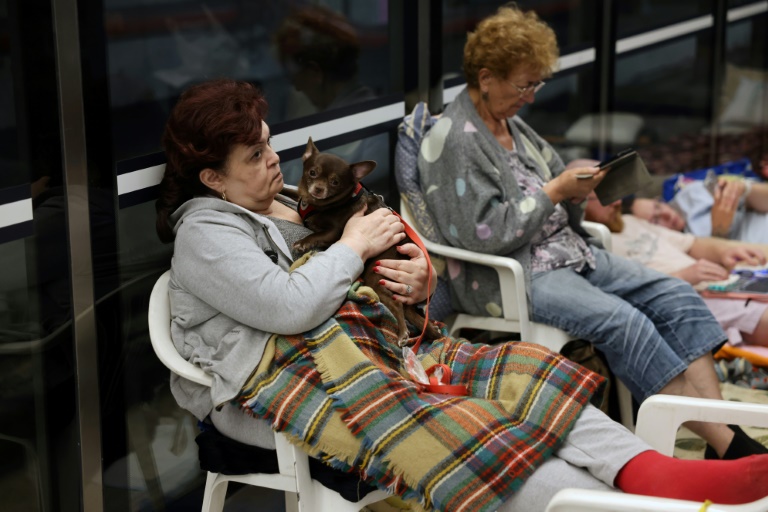 https://d.ibtimes.com/en/full/4606002/people-sheltered-overnight-underground-light-rail-station-ramat-gan-east-tel-aviv.jpg