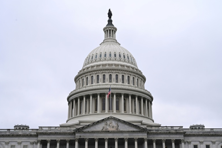 https://d.ibtimes.com/en/full/4608557/traders-are-keeping-eye-washington-house-representatives-considers-donald-trumps-big.jpg