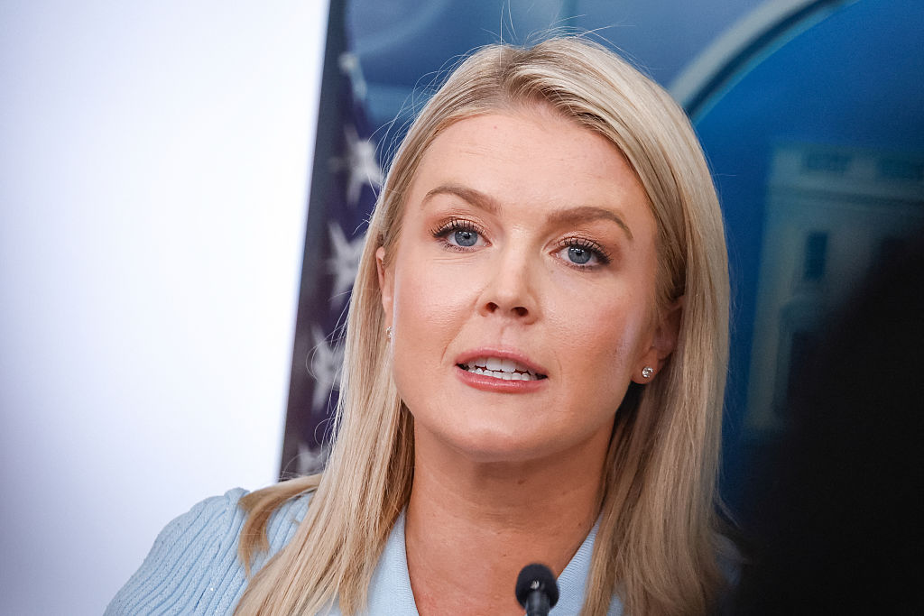 https://d.ibtimes.com/en/full/4608834/white-house-press-secretary-karoline-leavitt.jpg
