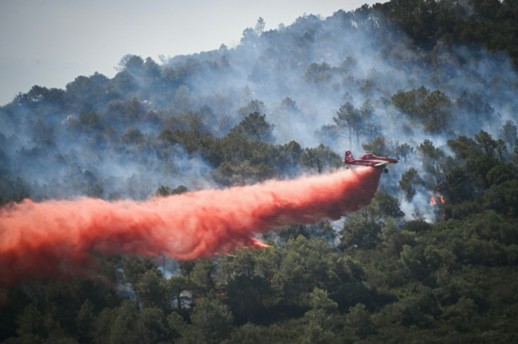 More than 1,000 firefighters battled the flames near Narbonne overnight