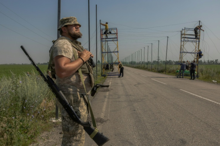 Some Ukrainian servicemen use shotguns to down the drones
