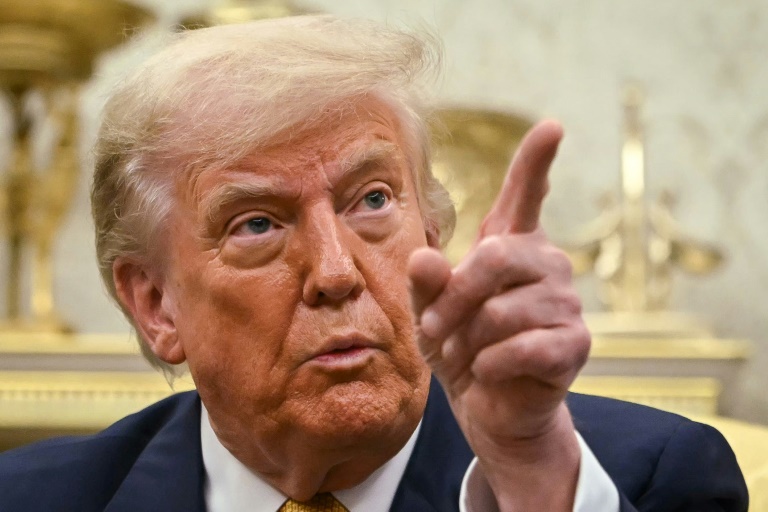 https://d.ibtimes.com/en/full/4611174/us-president-donald-trump-lashed-out-federal-reserve-chair-jerome-powell-said-he-was-not-likely.jpg