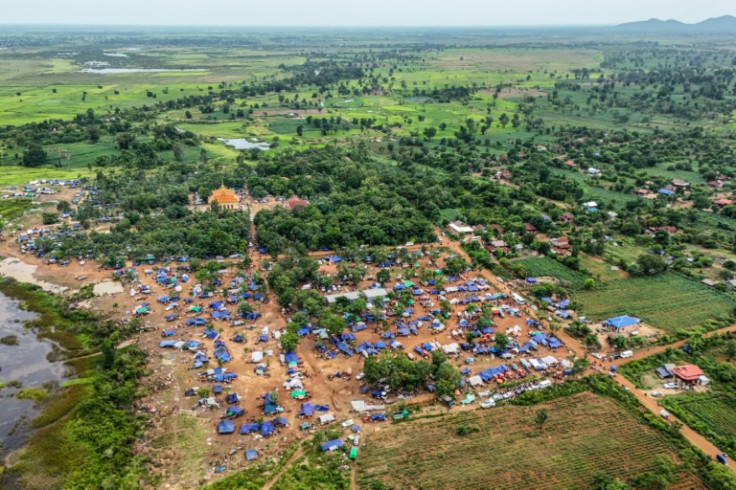 At least 35 people have been killed and more than 200,000 displaced