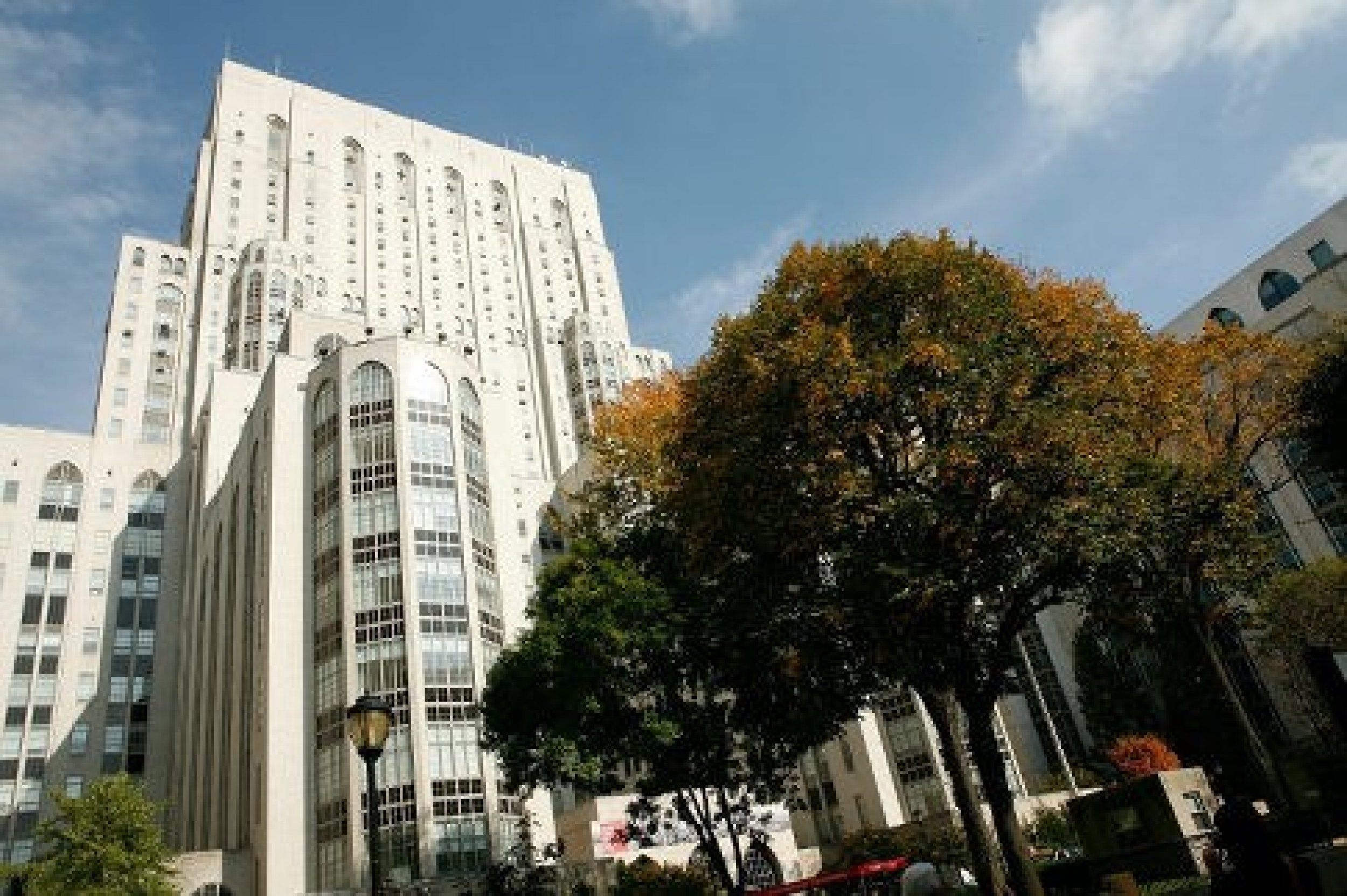 6 New York-Presbyterian University Hospital of Columbia and Cornell, N.Y.