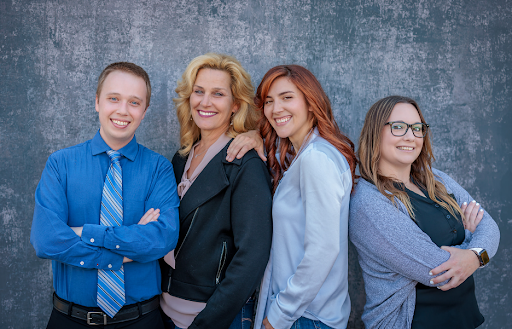 Roxanne Albin & Her Team