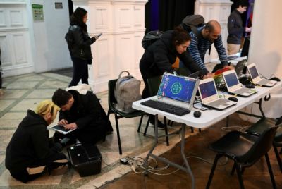 Argentina produces an estimated 520,000 tons of electronic waste per year, making it fifth in the Americas after the United States, Brazil, Mexico and Canada