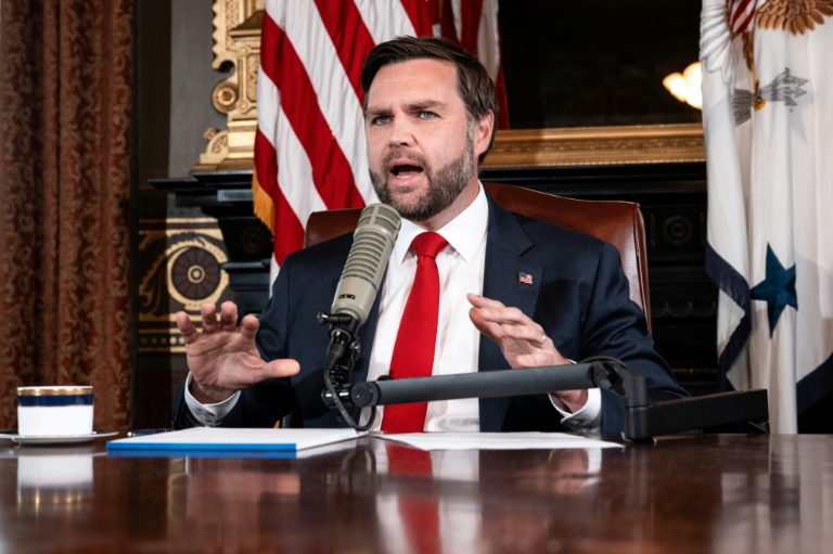 https://d.ibtimes.com/en/full/4621687/us-vice-president-jd-vance-hosted-charlie-kirks-hugely-influential-podcast-monday-showering.jpg