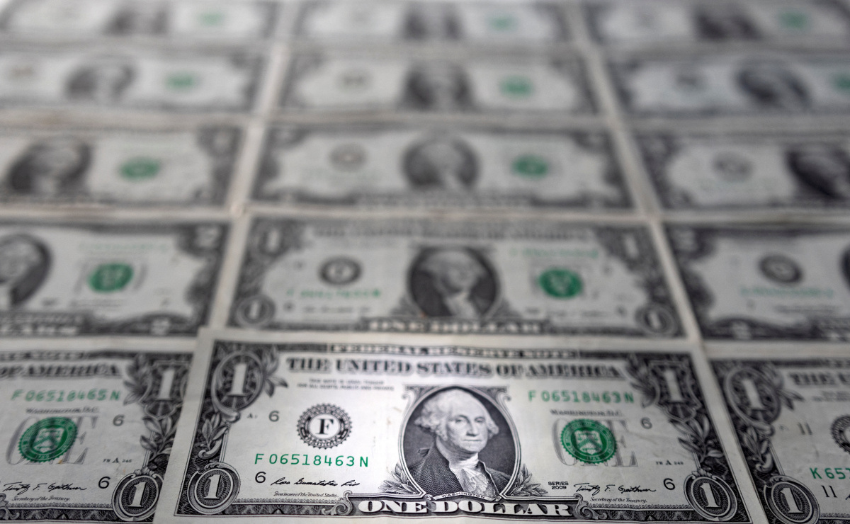 https://d.ibtimes.com/en/full/4621709/illustration-shows-us-dollar-banknotes.jpg
