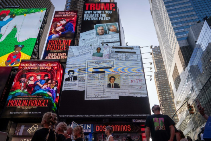 Business groups led by Caesars Entertainment have proposed a casino at the heart of Times Square