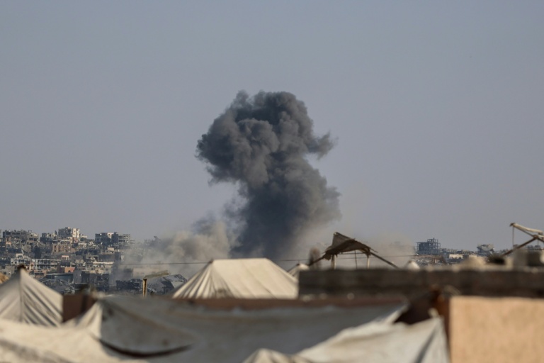 https://d.ibtimes.com/en/full/4624442/gaza-bombardment-continued-monday-many-palestinians-telling-afp-they-were-skeptical.jpg