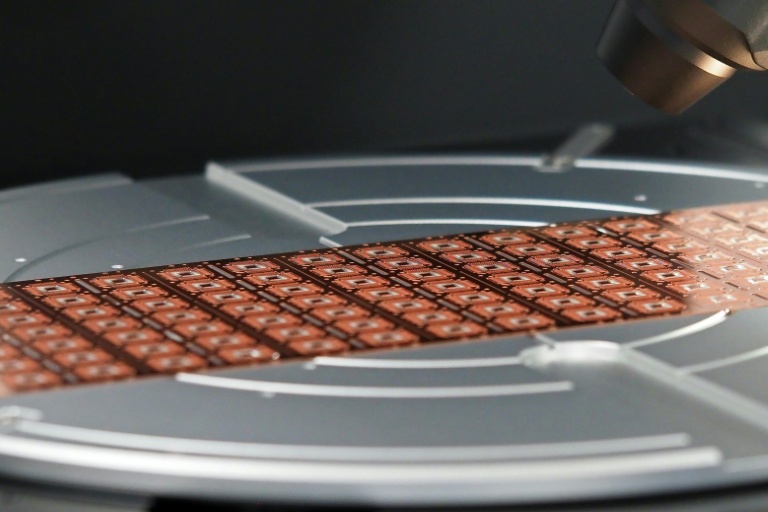 https://d.ibtimes.com/en/full/4624740/india-has-this-year-given-green-light-10-semiconductor-projects-worth-about-18-billion-total.jpg