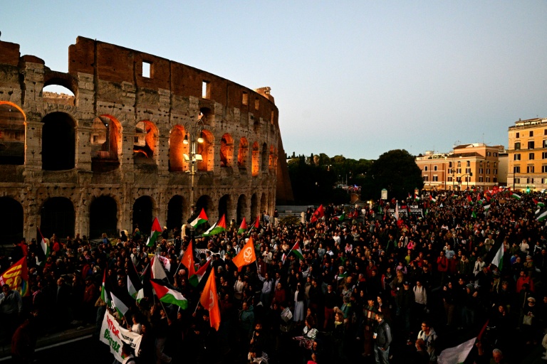Rallies Against Israel Interception Of Gaza Flotilla Sweep Europe thumbnail