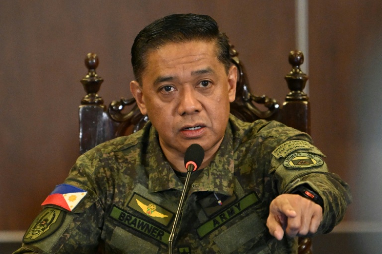 https://d.ibtimes.com/en/full/4625614/philippine-military-chief-general-romeo-brawner-said-he-rejected-calls-out-nations-president.jpg
