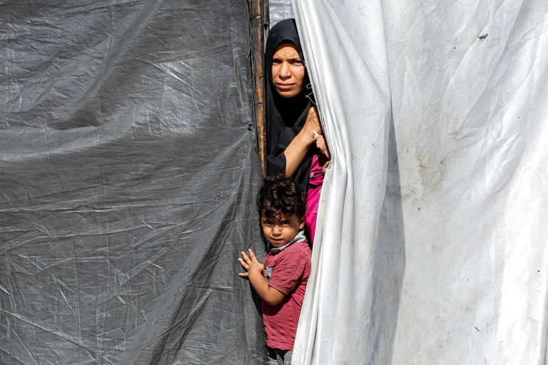 https://d.ibtimes.com/en/full/4626804/war-gaza-has-triggered-humanitarian-catastophe.jpg