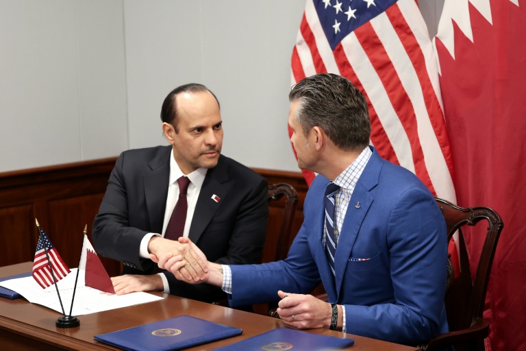 https://d.ibtimes.com/en/full/4627668/us-defense-secretary-pete-hegseth-r-qatari-defense-minister-sheikh-saoud-bin-abdulrahman-al.jpg