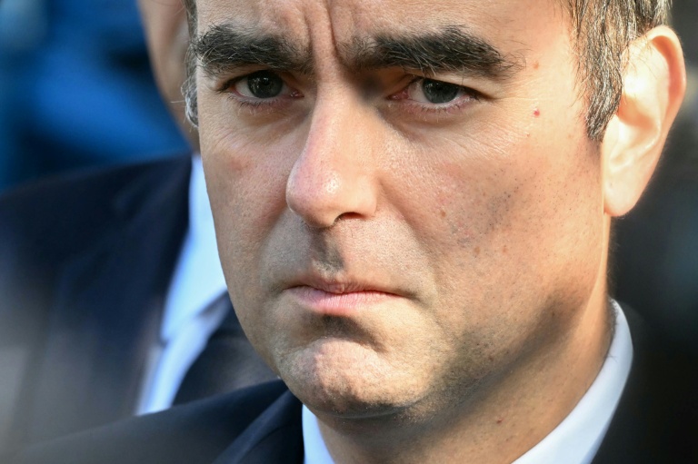 French PM Faces Uphill Task To Form Government French PM Faces Uphill Task To Form Government