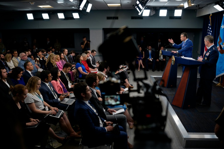 Major Media Outlets Reject Pentagon Reporting Rules