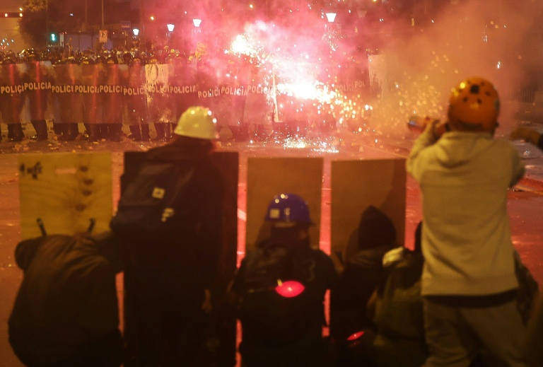 One Dead, Dozens Injured In Peru Anti-crime Protests