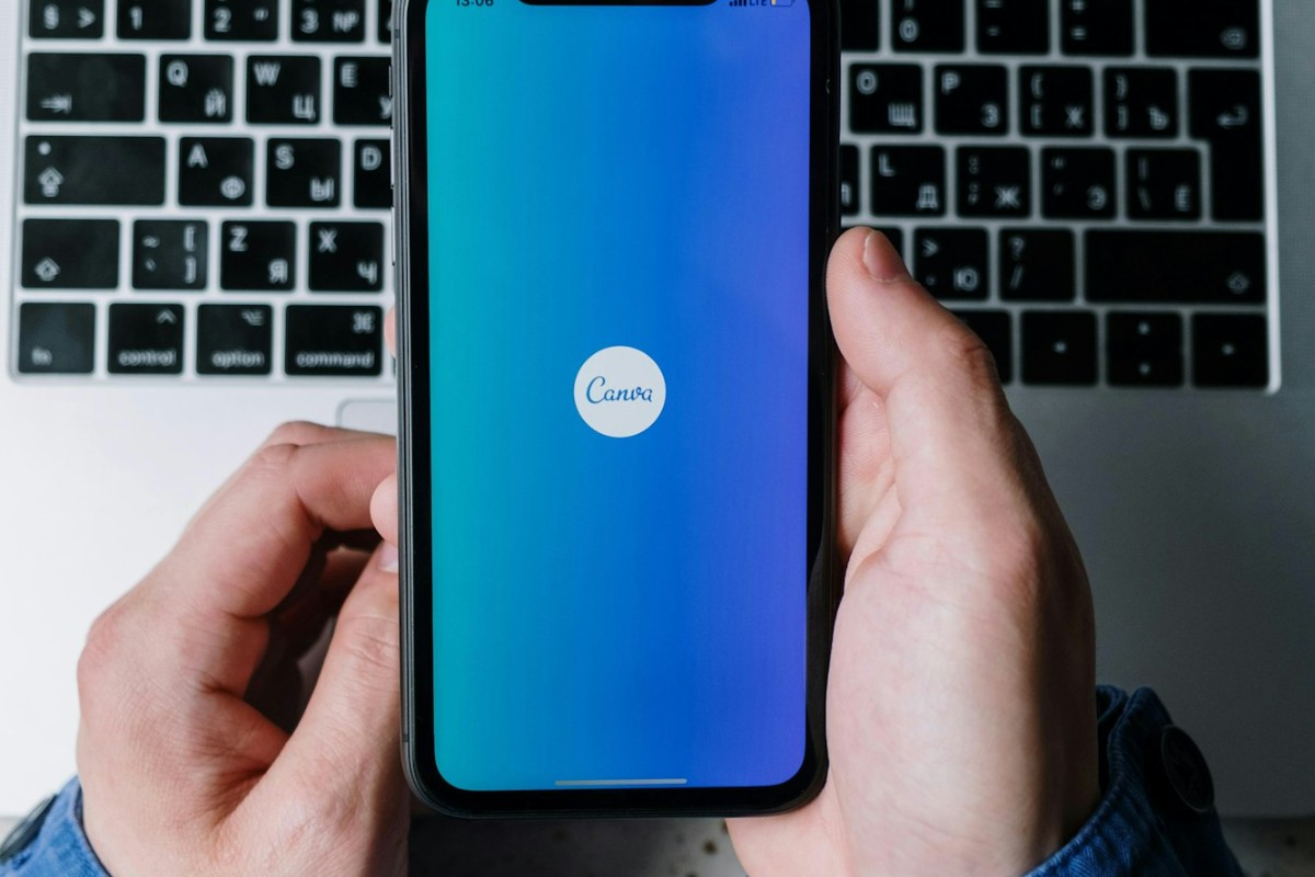 Canva Crashes Globally on 20 Oct: AWS Outage Sparks Chaos