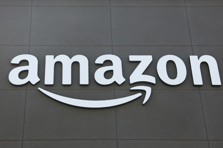 https://d.ibtimes.com/en/full/4629849/aws-handles-nearly-third-planets-cloud-infrastructure-market-powering-millions-apps-websites.jpg
