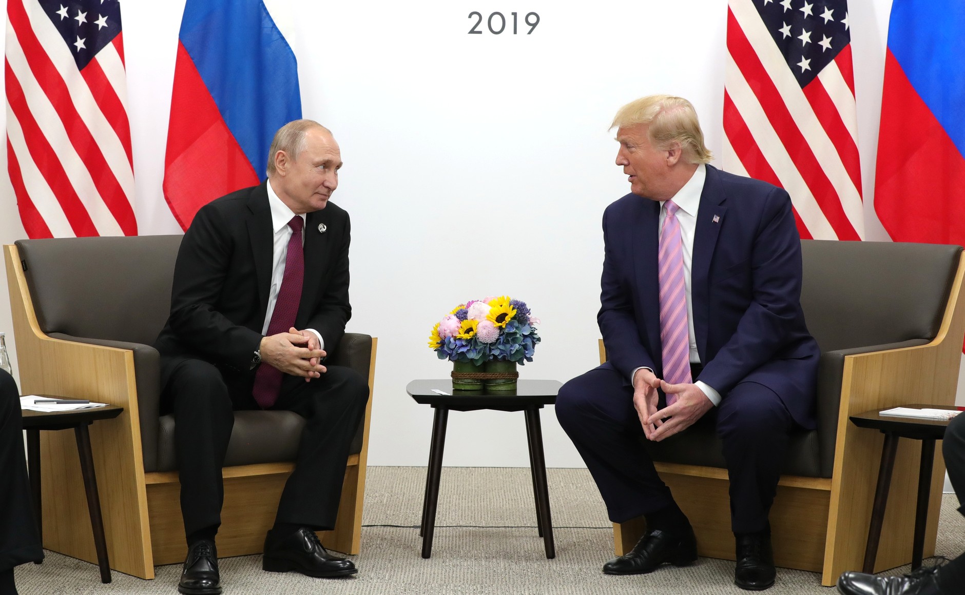 https://d.ibtimes.com/en/full/4629948/vladimir-putin-donald-trump-2019.jpg